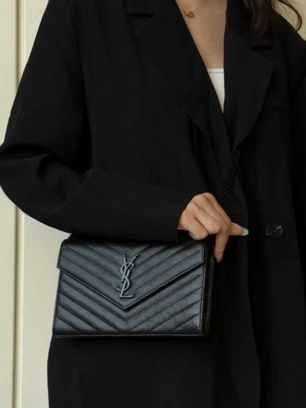 SAINT LAURENT YSL Envelope Black Label Logo Leather Envelope Bag - Picture 6 of 6